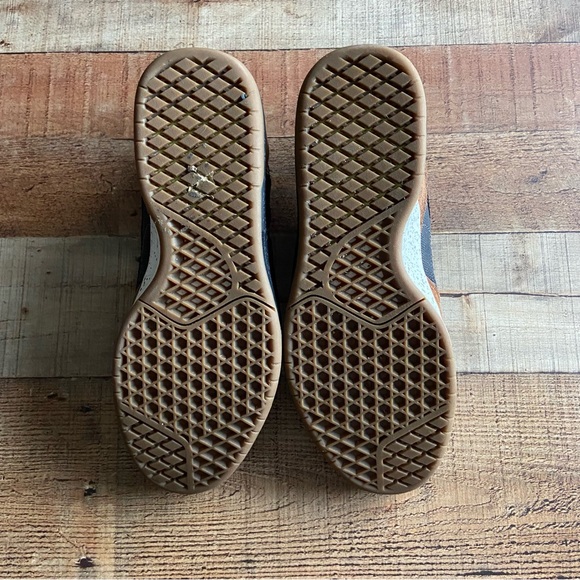 Vans Suede Zion Sneakers 11.5 - Picture 8 of 8